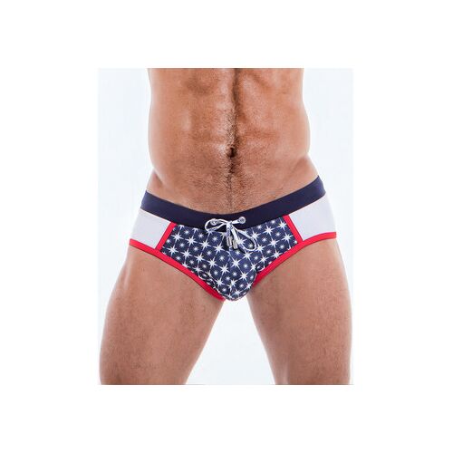 Badehose mit Sternenmuster und roten Streifen auf weißem Hintergrund.