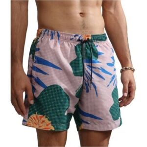 Pinke Badeshorts mit grünem und blauem tropischen Muster und Kordelzug.
