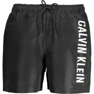 Schwarze Calvin Klein Badehose mit vertikalem Logo auf linkem Bein.